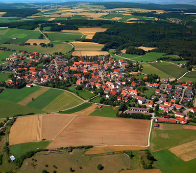 Luftaufnahme Ortsteil Auernheim am Hahnenkamm