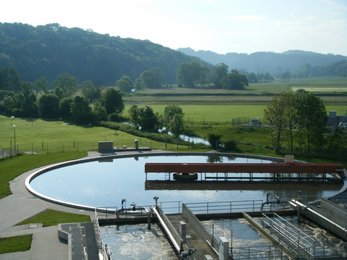 Klärbecken Abwasseranlage